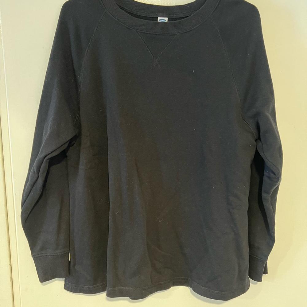 Old Navy Black Maternity/Nursing Sweatshirt